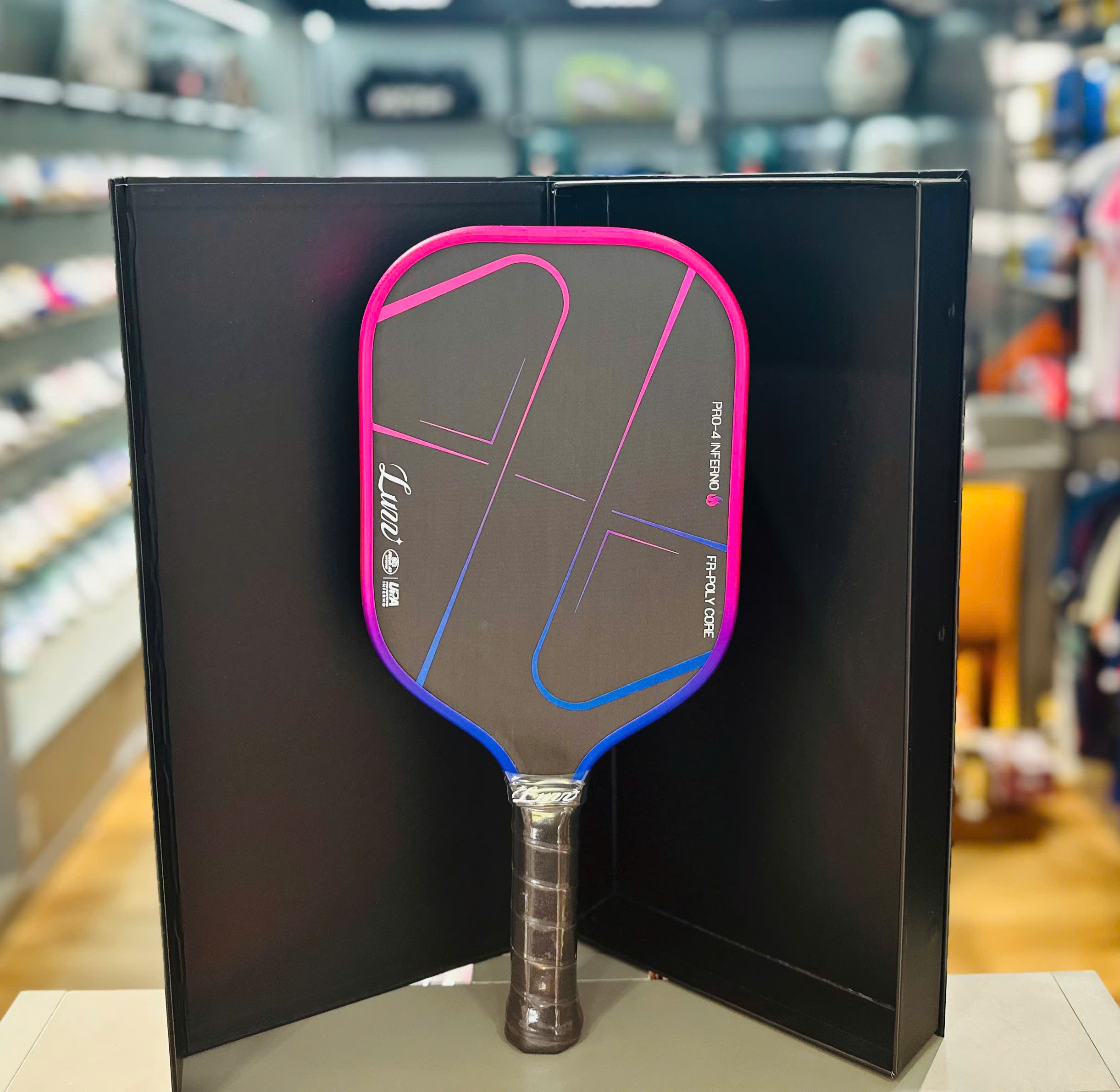 Vợt Pickleball Luzz Inferno Chính Hãng – Hồng - Sức Mạnh Bùng Nổ, Kiểm Soát Ổn Định -  Tăng Spin - Điểm Ngọt Rộng Dễ Thuần